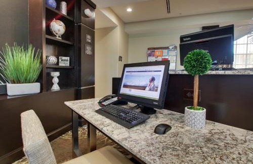 The Colony Hotel | Staybridge Suites Plano - The Colony by IHG