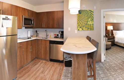 Red Deer Hotel | Staybridge Suites Red Deer North by IHG