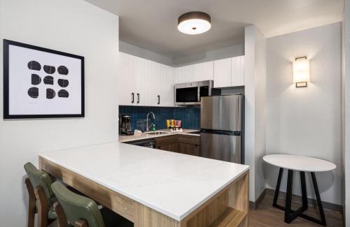 Rochester Hotel | Staybridge Suites Rochester University by IHG