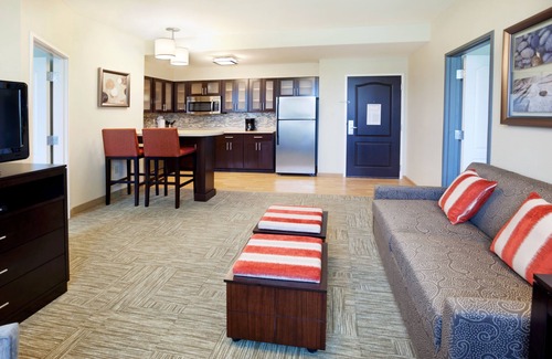 Hollywood Park Hotel | Staybridge Suites Stone Oak by IHG