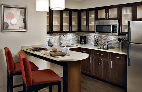 Rossford Hotel | Staybridge Suites Toledo - Rossford - Perrysburg by IHG