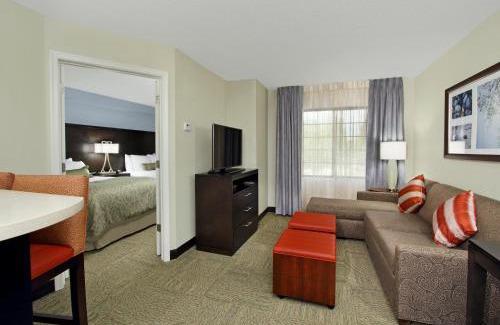 McLean Hotel | Staybridge Suites Tysons - McLean by IHG