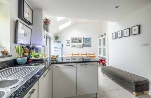 Eton Wick House | Staycation in Eton | 10 Mins to Legoland & Castle