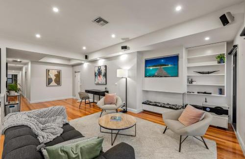 Moonee Ponds Apartment | StayCentral - Moonee Ponds Penthouse
