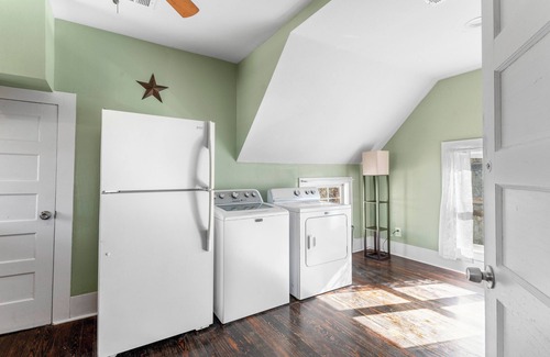 Sherman House | StayCozy: Walnut DowntownDelight