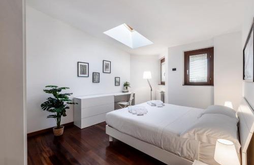 Turro Apartment | StayEasy Sesia5 - 4 Bedrooms Penthouse, 2 baths
