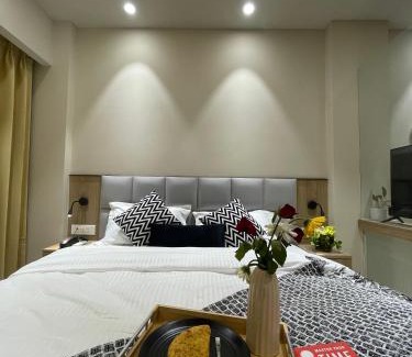 Ghata Bed & Breakfast | Stayo Rooms
