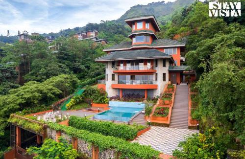 Kune N.m. Villa | StayVista at Airhill with Pool, Bonfire, WiFi