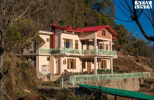 Kaul Villa | StayVista at Jillmora Heights- BBQ & Bonfire
