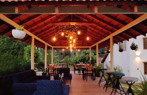 Vastare Villa | StayVista at Sienna - Strelitzia 3BHK with Breakfast and Jacuzzi
