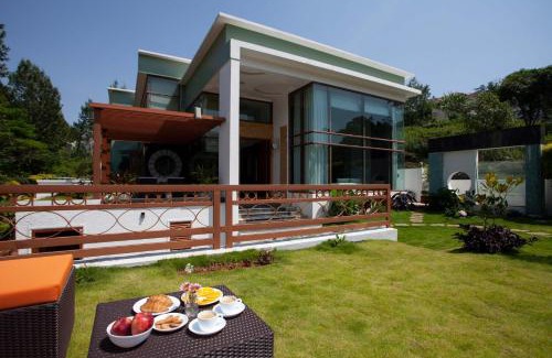 Yercaud Villa | StayVista at The Yercaud Bungalow with Pvt Pool