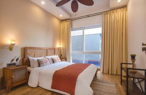 Nagoa Villa | StayVista at Villa Felicita