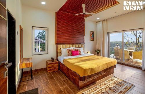 Shahapur Villa | StayVista's Glenview Villa - Mountain-View Oasis with Private Pool, Deck, Lawn & Indoor Fun