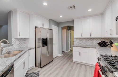 Park Hill House | Steal My Sunshine! Heated pool, Games and More!