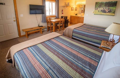 Clark House | Steamboat Lake Outpost, Bunkhouse Rooms