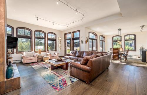 Downtown Steamboat Springs Apartment | Steamboat Springs Escape Free Bus to Resort!