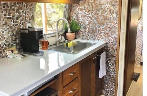 Austin House | “Steel Magnolia” airstream in gated boutique resort with pool!