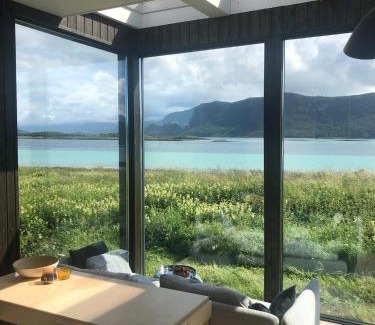 Rossoya Ski Chalet | Steigen Lodge Tiny house