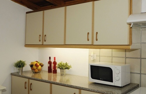 Matsoukata Villa | Stella Cottage - One Bedroom Villa, Sleeps 2