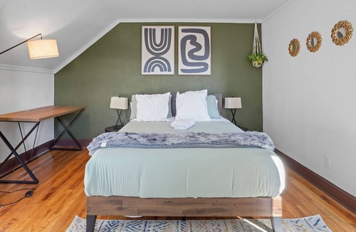 Norwich House | Stellar 4br/2ba - Views, Location & Comfort
