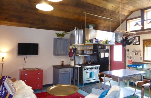 Silverton House | Stellar Cottage in Downtown Silverton