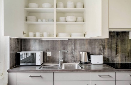 Wipkingen Apartment | Stellar Wipkingen 3BR w/Common Garden, nr River, by Blueground