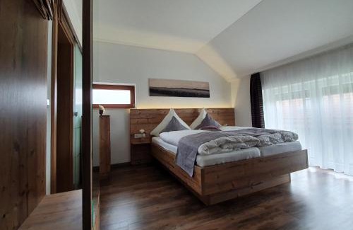 Unterschneidheim Hotel | Stempfle's Landgasthaus zum Kreuz