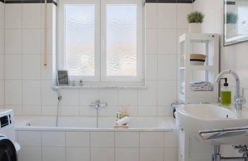 Bad Aibling Apartment | STEP Apartments: spacious 103m2 with large balcony in a quiet location