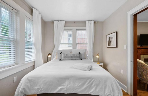 Mesta Park Apartment | Step Back in Time Historic Details Ideal Location