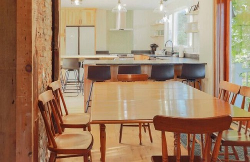 Boothbay House | Step Back in Time with Modern Comforts: Historic 1820s Farmhouse on Wade Pond
