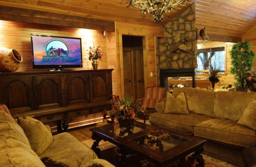 Broken Bow Cabin | Step inside to see the lush décor and cathedral ceiling. Pool Table, Hot Tub!