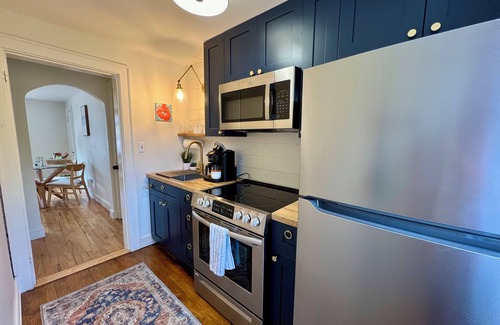 Loveitts Field Apartment | Step right out to the beach! Amazing location 7 min to Portland. Unit 4