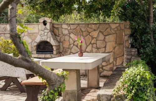 Donji Stoliv Apartment | Step to Kotor bay St-oliv