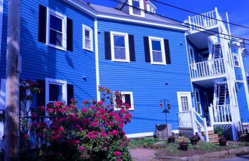 Salem Hotel | Stepping Stone Inn