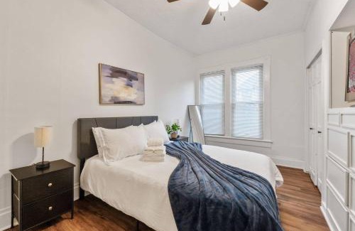 University District House | Steps 2 High ST - BIG Patio - Private parking- OSU