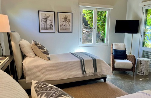 Culebra Bed & Breakfast | Steps away from the property infinity pool overlooking the nearby keys