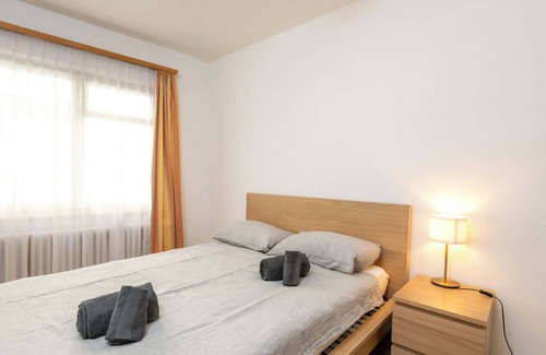 St. Moritz Apartment | Steps from Chantarella Lift - Skiers Dream