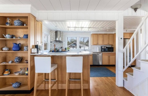 Madison Center House | Steps from the beach! Perfect Shoreline Getaway