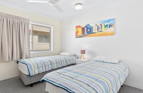 Miami Apartment | Steps from the beach! Southkey Miami Beach