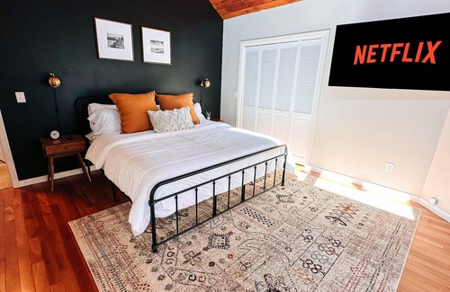 Branford House | Steps from the Beach
