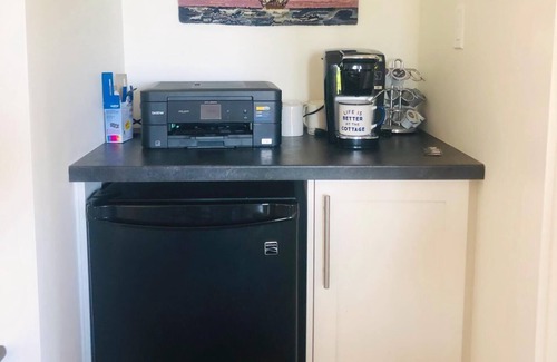 Darnley House | Steps from Thunder Cove Beach!