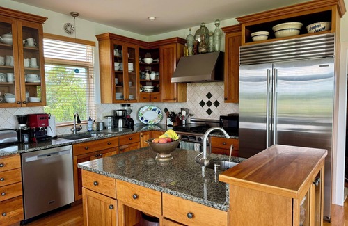 Guilford House | Steps to beach! Custom-built house with panoramic ocean views, wrap-around deck.