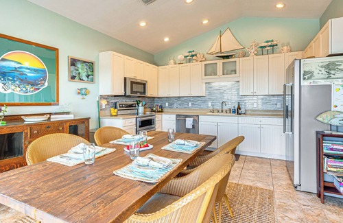 Cedar Key House | Steps to Beach: Home w/Sunset Views in Cedar Key!