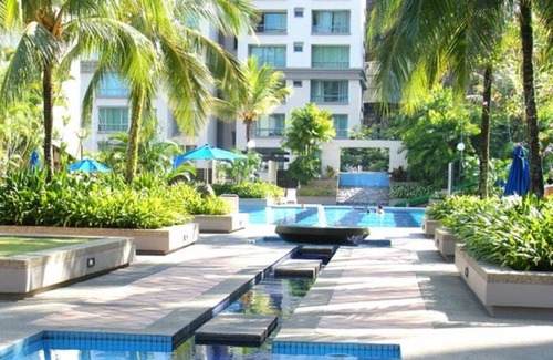 Tanjung Bungah Condo | Steps to Beach. Nicely renovated with Huge Pool