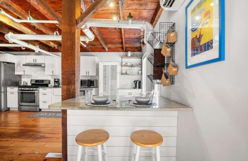 Dennis House | Steps to Dining Less than 1 mile to Bayside Beaches