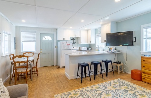 Ogunquit House | Steps to Footbridge Beach in Ogunquit, one bedroom house that sleeps four.