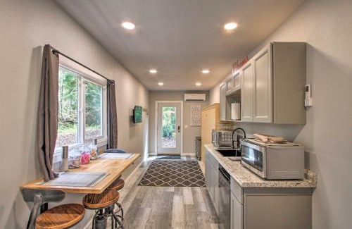 Pierce County Apartment | Steps to Foothills Trail Unique Carbonado Studio
