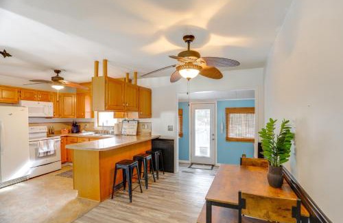 Sandusky House | Steps to Lake Erie! Cedar Point Home Base with Deck