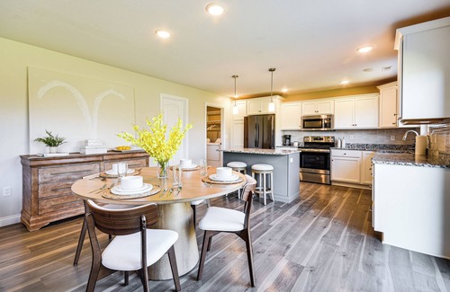 Columbia House | Steps to Park: Quiet Home w/Yard in Columbia