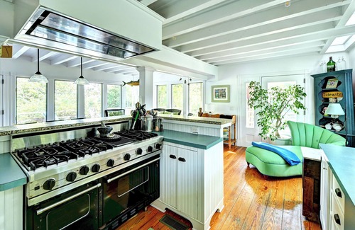 Amagansett Dunes House | Steps to the beach! Relax and Enjoy!